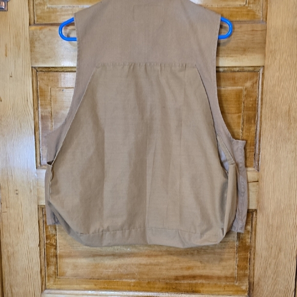 X-Caliber Brown Hunting Vest with Durable Design and Shooting Patch L - Picture 5 of 7